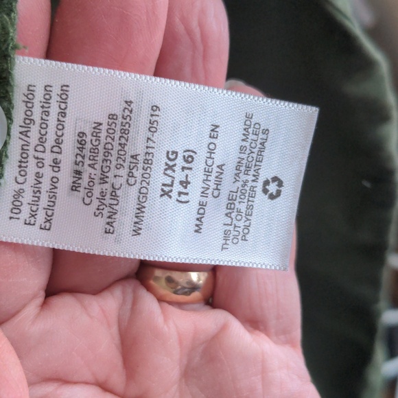 #16 ๐ 5 For $25 ๐ Two Girls Shirts - Picture 8 of 9